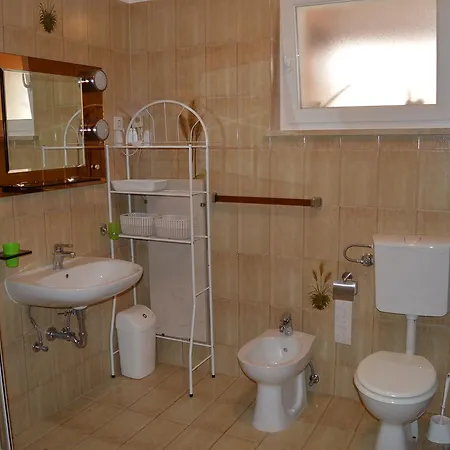 Flavia Apartment *