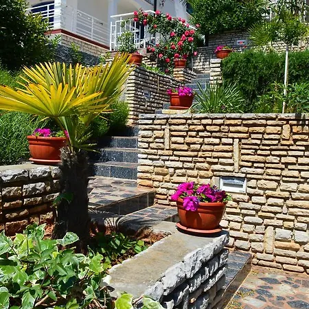 Apartment Flavia *