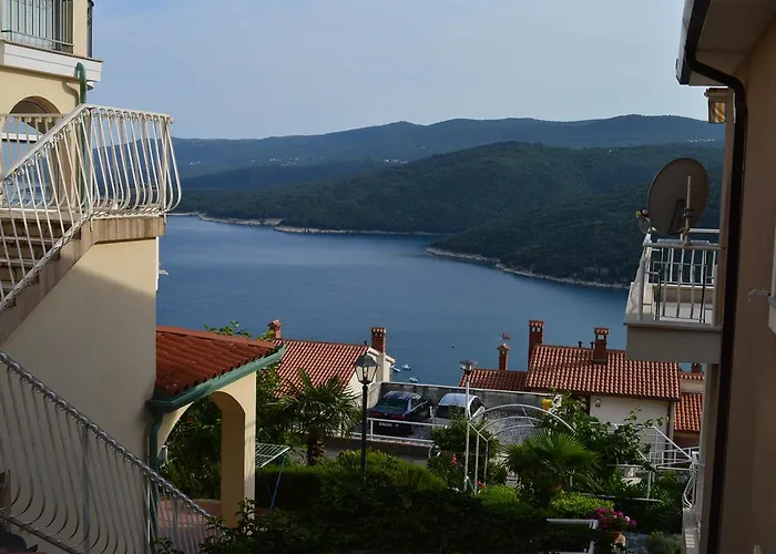 Flavia 아파트 라벡